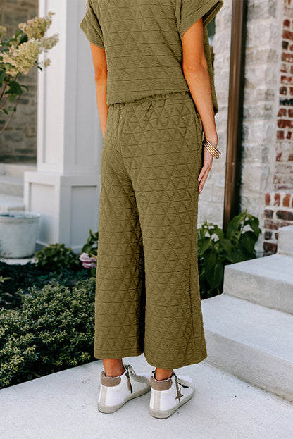 Ensemble vert matelassé avec haut à manches courtes et pantalon large