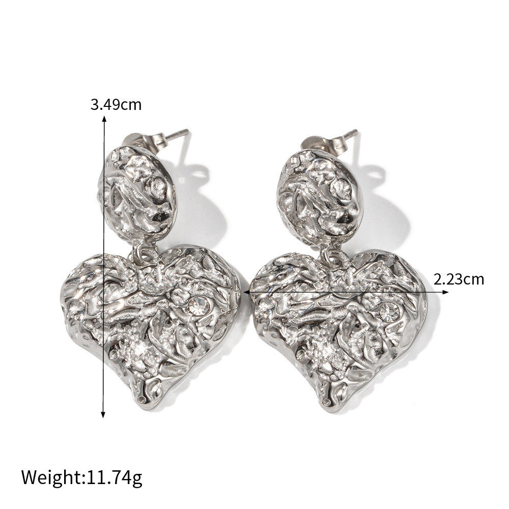 18K Gold Fashion Trend Lava Heart Inlaid Zircon Design Versatile Earrings