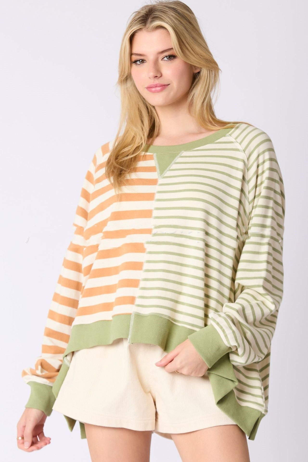 Pull à manches longues et col rond pour femme à rayures multicolores