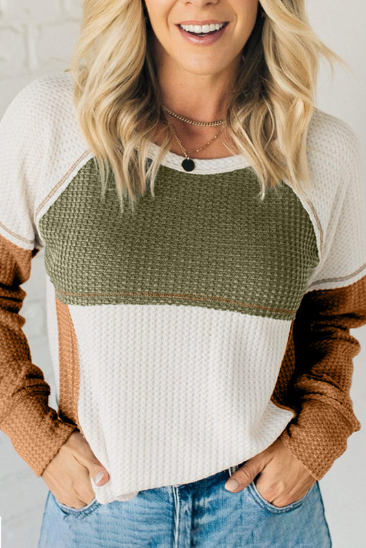 Haut à manches longues en tricot gaufré vert avec patch color block