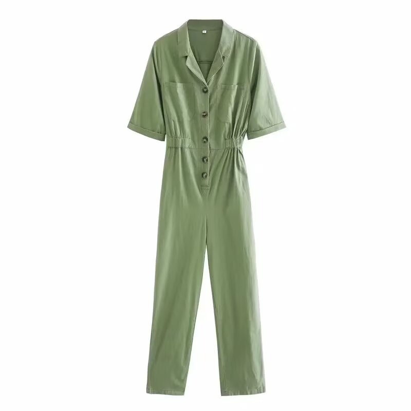 Sommerlicher Jumpsuit mit Kragen und kurzen Ärmeln