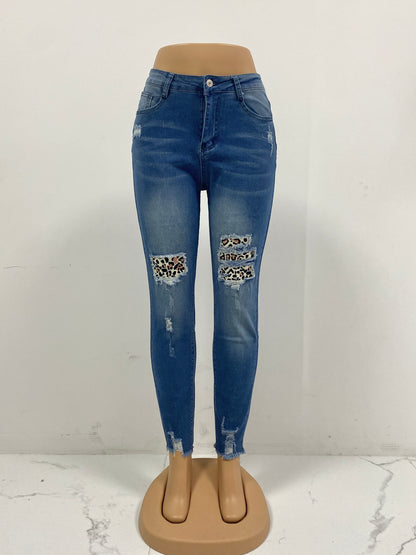 Spring Ripped Leopard Patch Slim Fit Schlankmachende Röhrenjeans mit mittlerer Taille und verwaschenem Schnitt für Damen