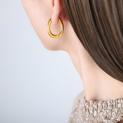 18K Gold Retro Fashion Oval Design Versatile Earrings