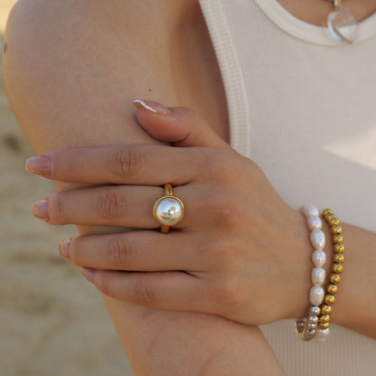 18K gold classic simple inlaid pearl design ring