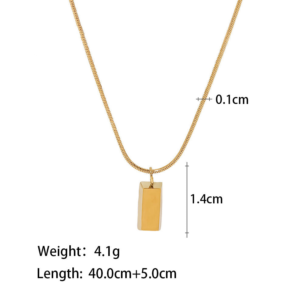 18K gold light luxury fashion fine chain with three-dimensional rectangular brick design pendant necklace