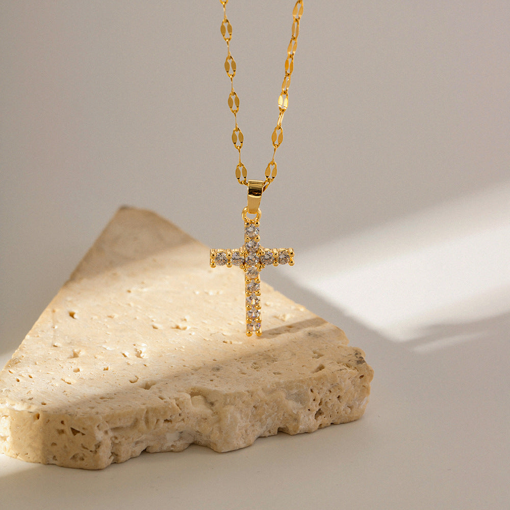 18K Gold Exquisite Simple Inlaid White Zircon Cross Design Versatile Pendant Necklace