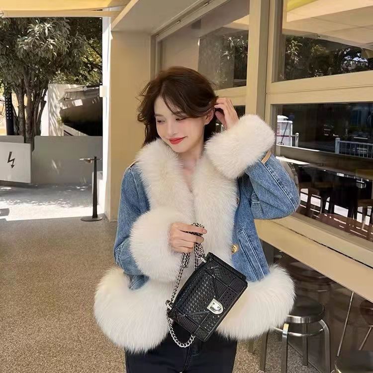 Winter New Fox Fur Fur Short Goose Down Young Coat For Women