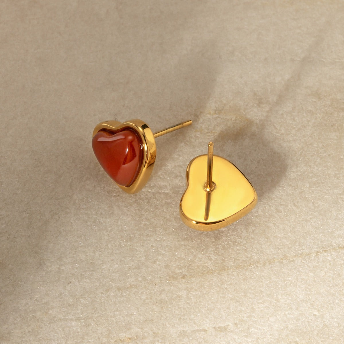 18k gold exquisite and elegant love inlaid red gemstone design earrings