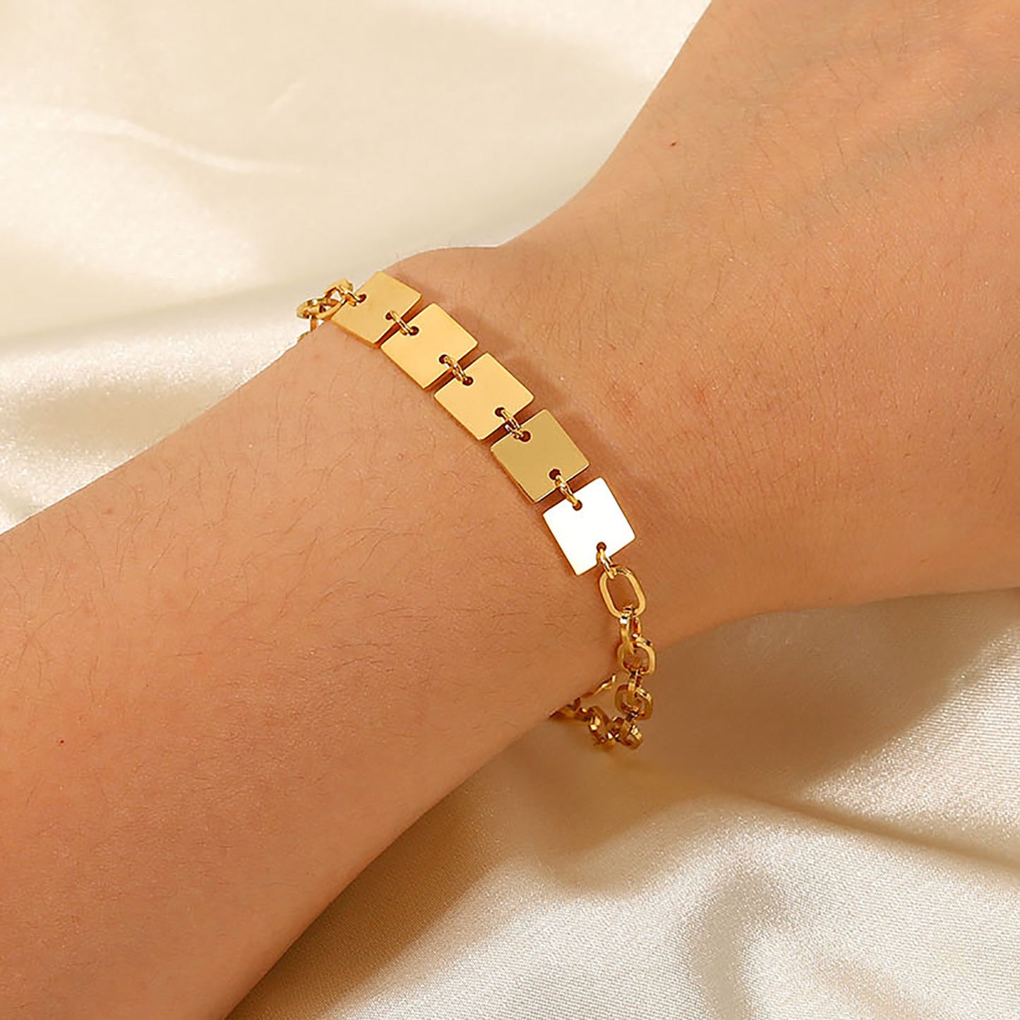 18k Gold Exquisite Simple Chain with Square Design Versatile Bracelet