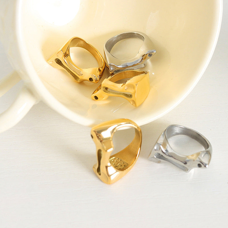 18K gold fashionable and personalized geometric special-shaped hollow design ring