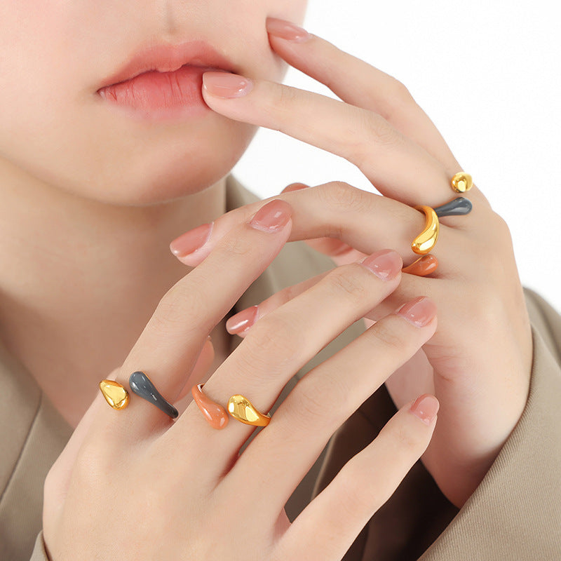 18K gold fashionable and luxurious geometric design ring