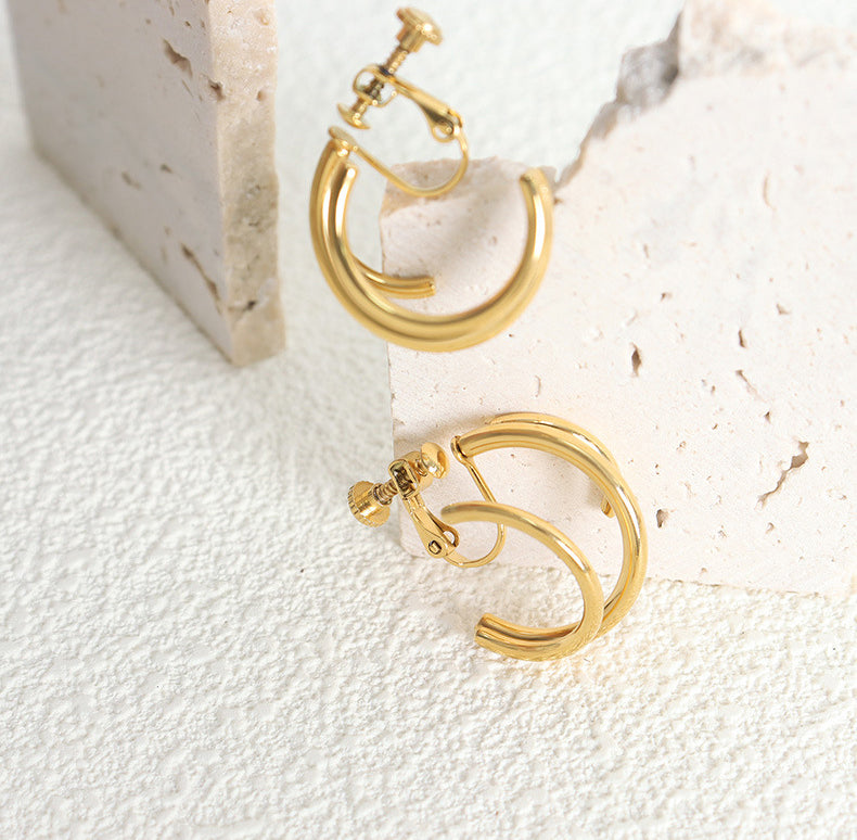 18K Gold Simple and Atmospheric Irregular C-shaped Design Versatile Earrings