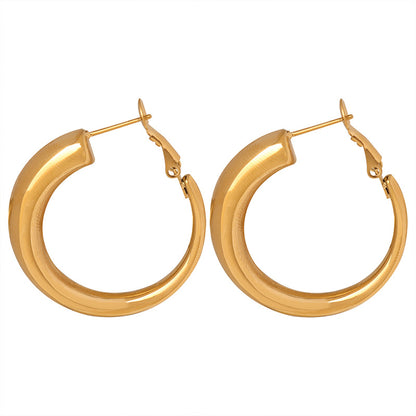 18K Gold Simple Atmospheric Hollow Round Design Versatile Earrings