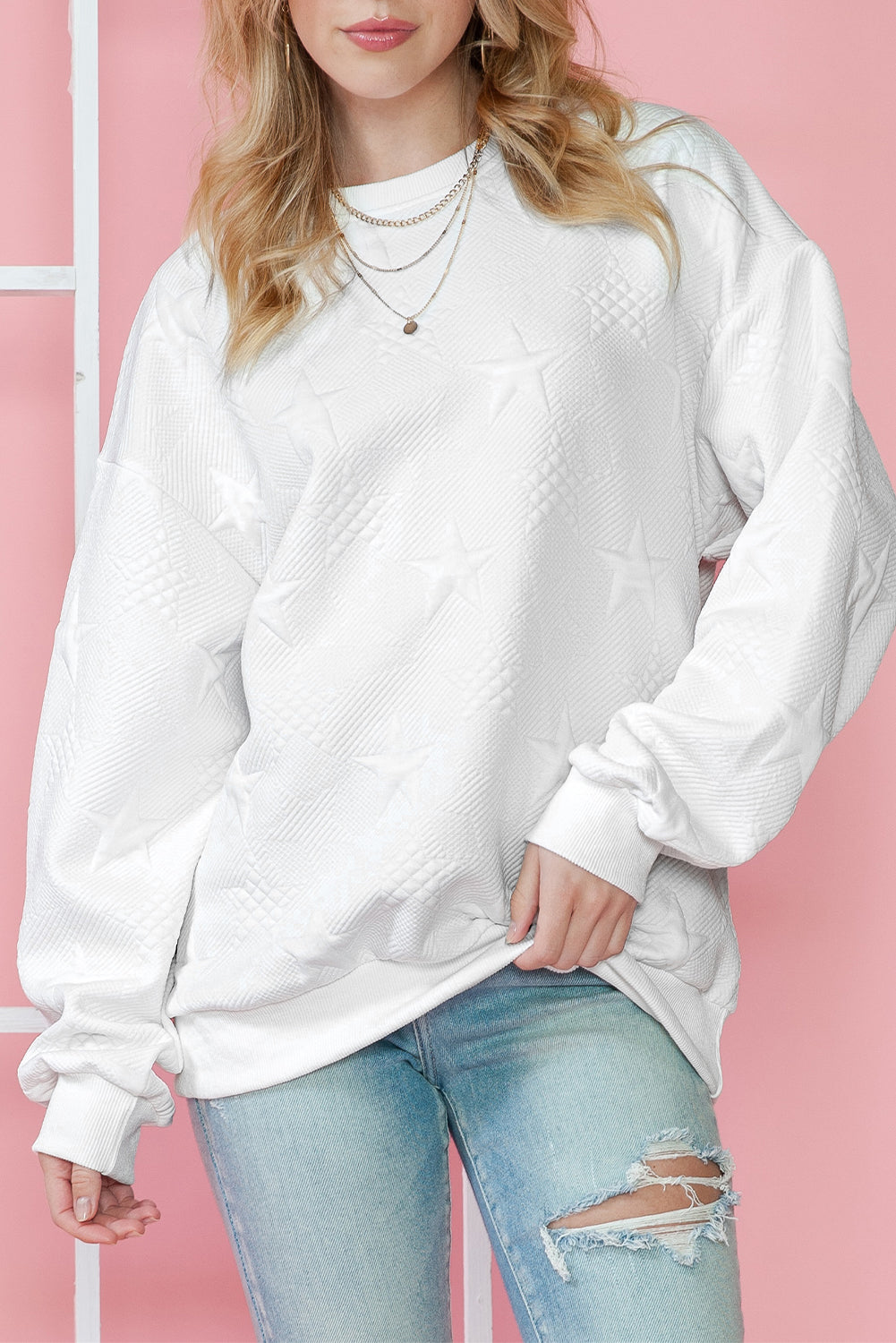 Sweat-shirt blanc texturé à épaules tombantes et étoile gaufrée