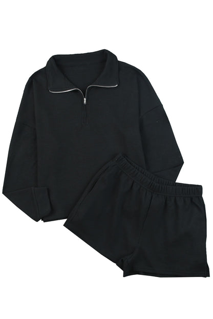 Graues Set aus geripptem Sweatshirt mit Reißverschluss und Shorts mit hoher Taille