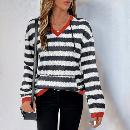 Pull rayé noir et blanc pour femme