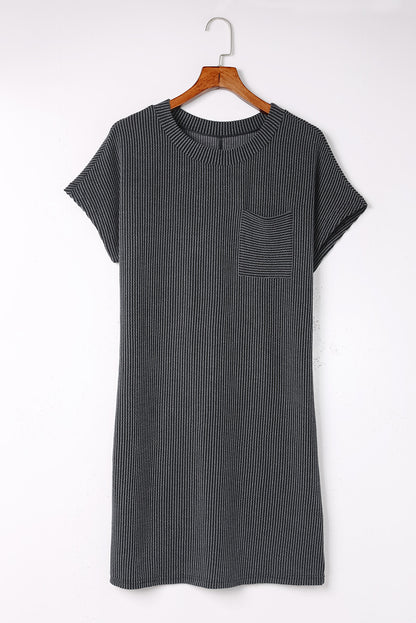 Robe t-shirt décontractée bleue côtelée avec poche poitrine