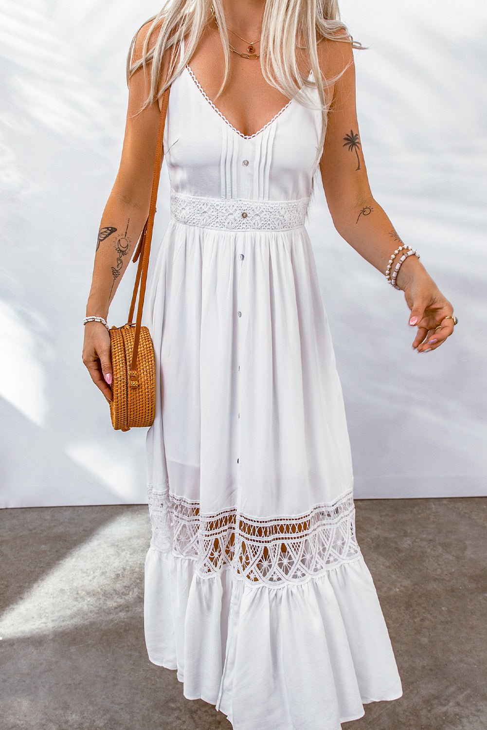 White Lace Splice Button Decor Spaghetti Strap Maxi Dress