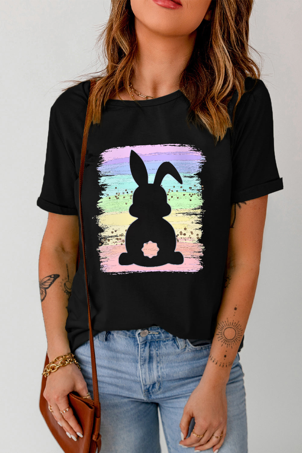 T-shirt graphique noir lapin Splash arc-en-ciel de Pâques