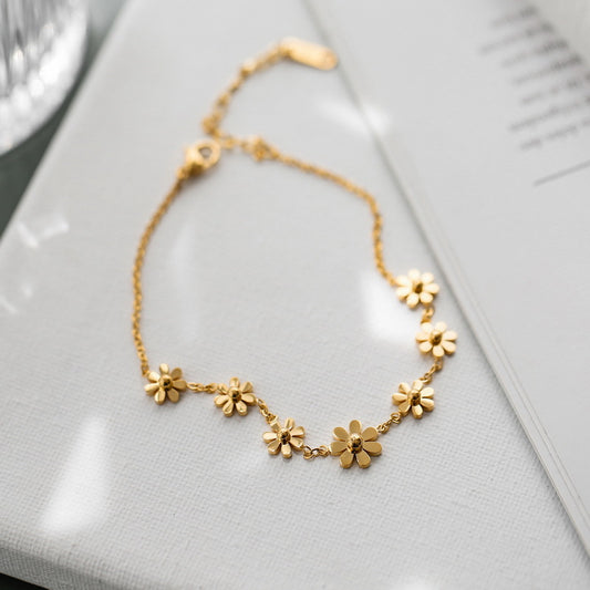 18K Gold Exquisite Simple Sweet Daisy Design Versatile Anklet