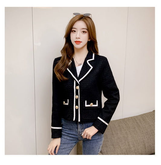 Women Short Blazer With Light And Mature Style