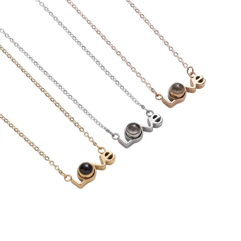 Exquisite fashion LOVE design projection necklace