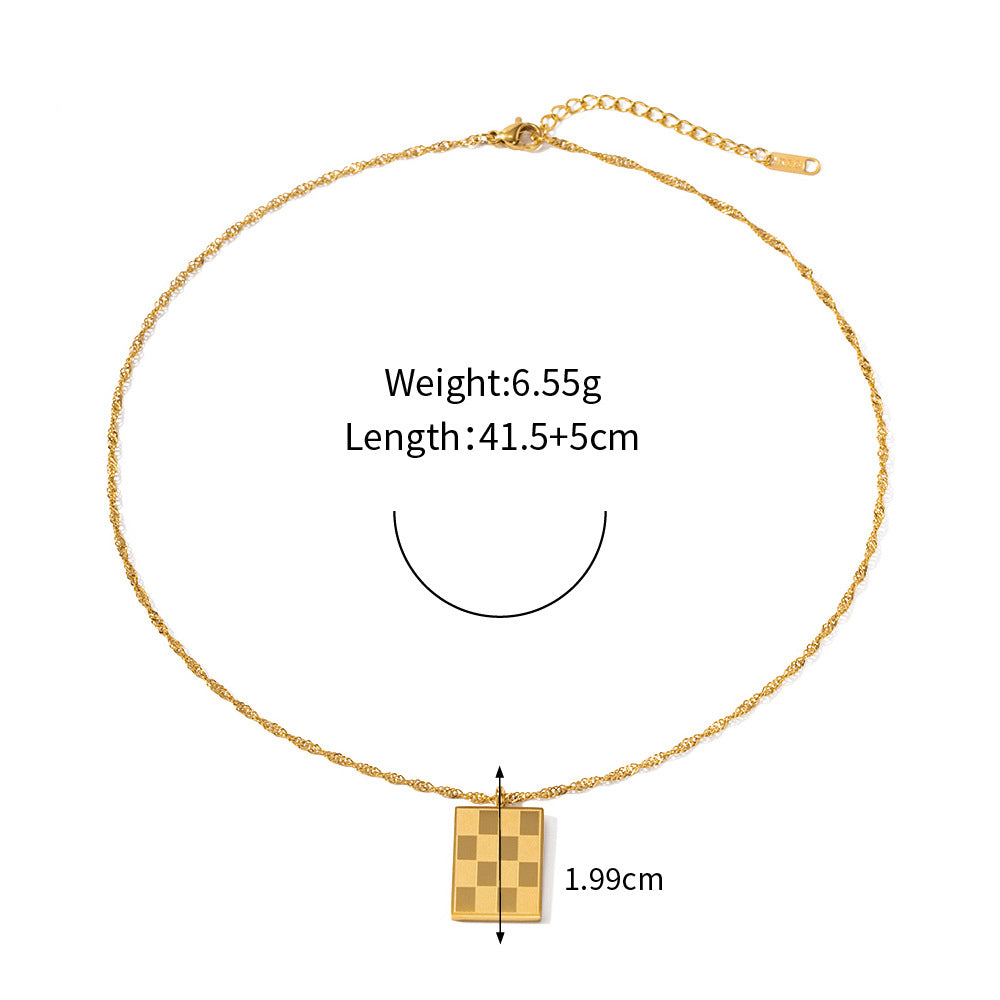 18K Gold Fashion Vintage Square Checkerboard Design Pendant Necklace