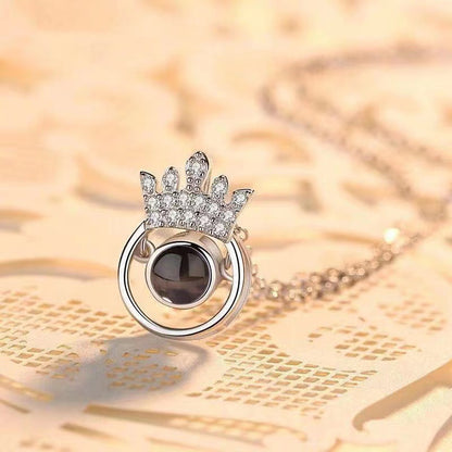 Delicate Dazzling Crown Diamond Projection Necklace