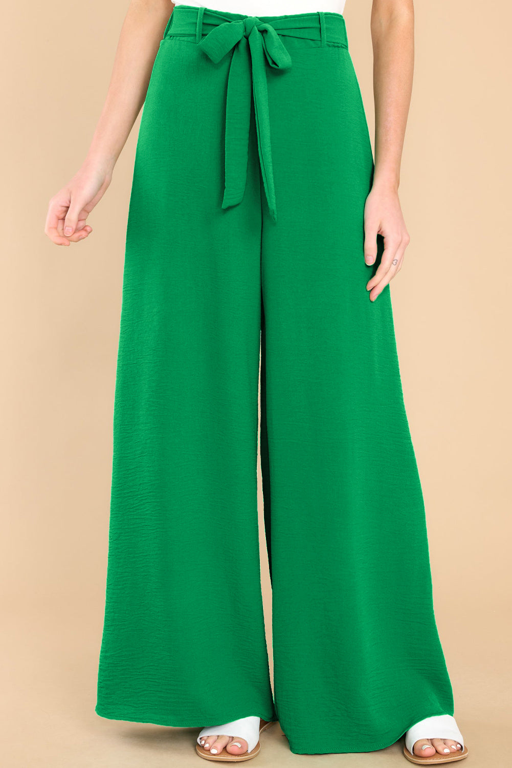 Pantalon large ceinturé à taille haute vert vif