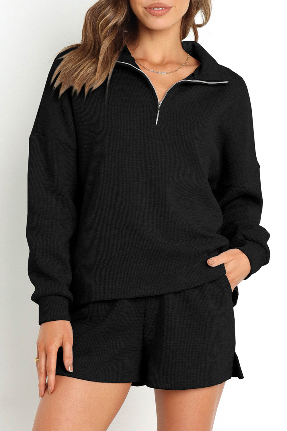 Ensemble sweat-shirt zippé côtelé noir et short taille haute