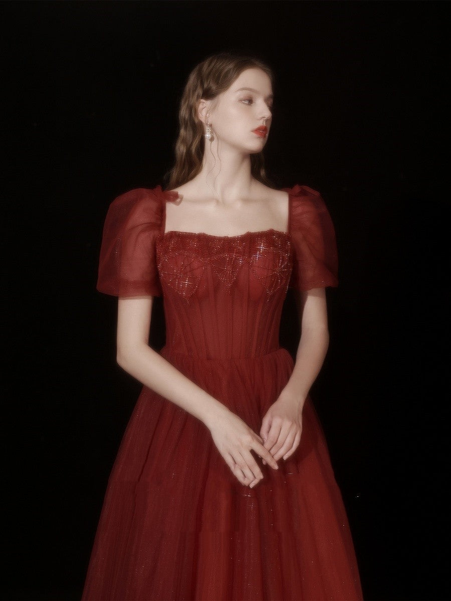 Robe de dîner rouge à manches courtes et bouffantes pour femmes