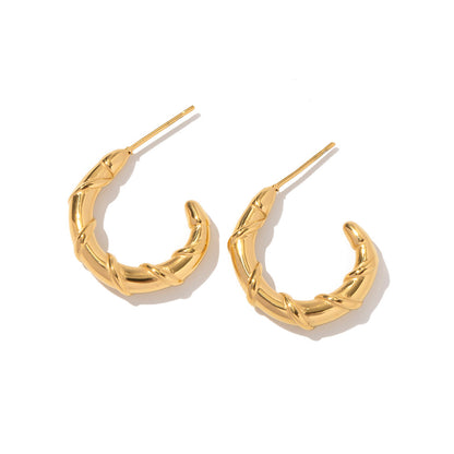 18K Gold Trendy Chic C-shaped Winding Thick Line Design Versatile Earrings