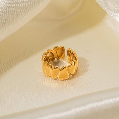 18K gold exquisite and fashionable love design ring