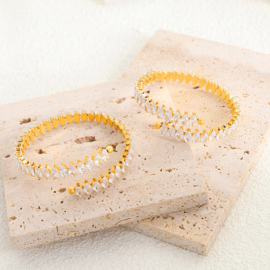 Exquisites und schillerndes Armband mit Zirkon-Design aus 18-karätigem Gold