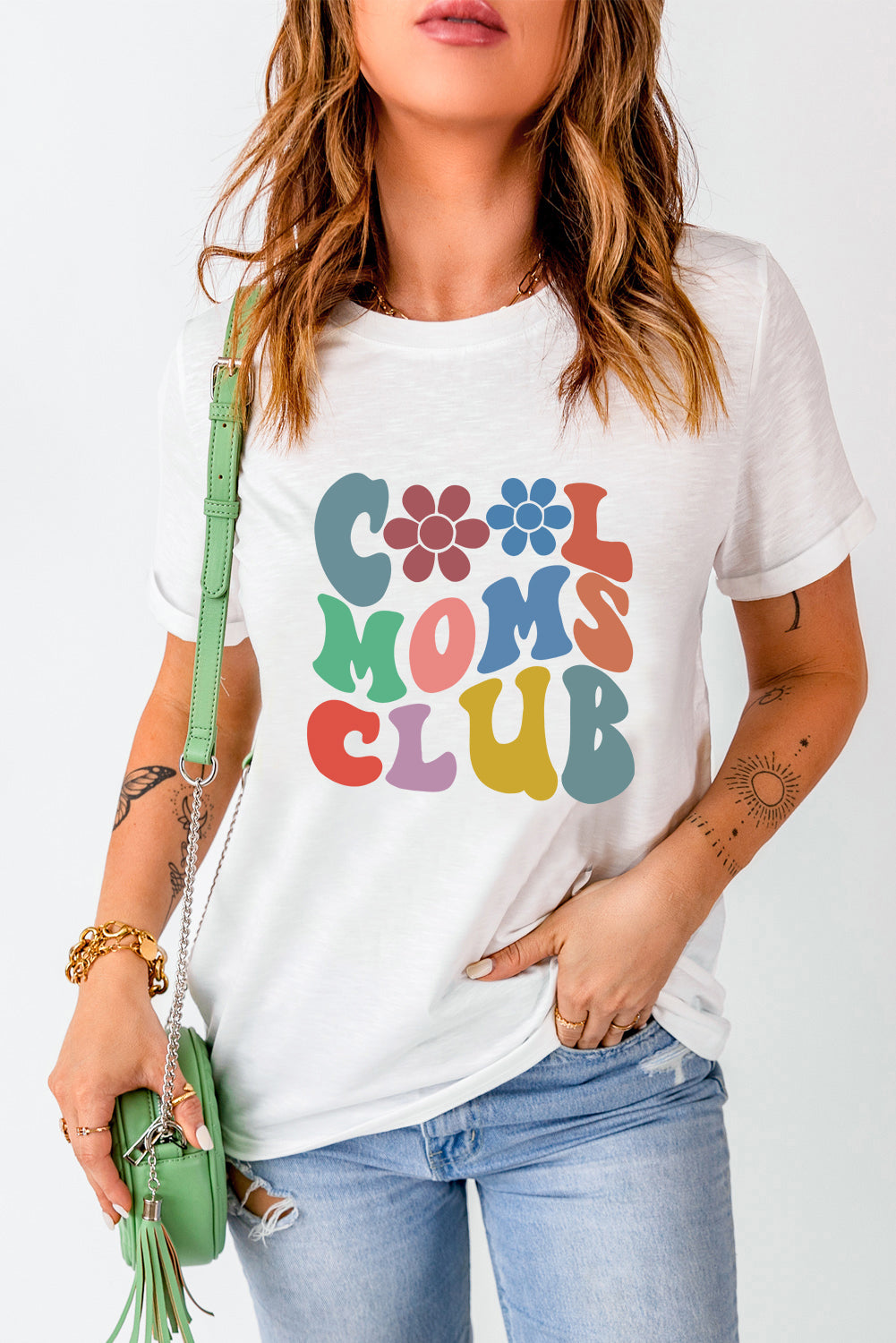 Weißes COOL MOMS CLUB Blumen-Grafik-T-Shirt mit Rundhalsausschnitt