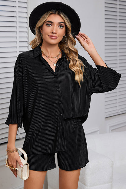 Ensemble chemise boutonnée unie noire et short taille haute