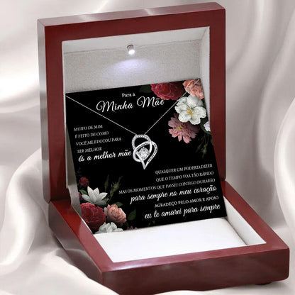 Exquisite light luxury hollow heart-shaped diamond-studded design Portuguese card high-end gift box necklace for a mother