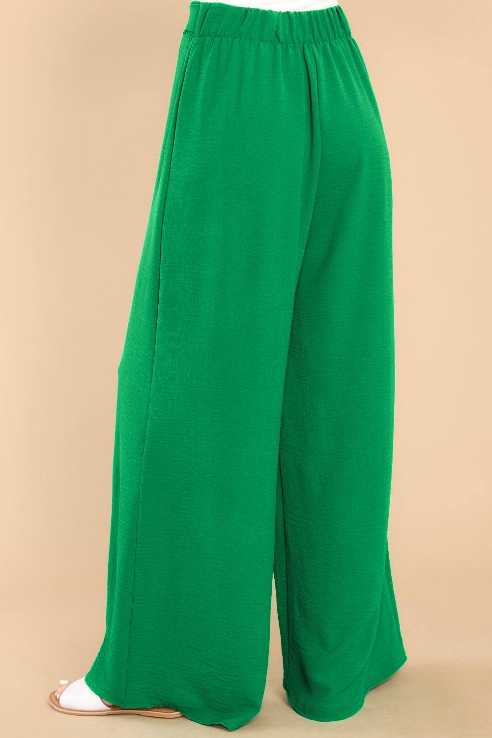 Pantalon large ceinturé à taille haute vert vif