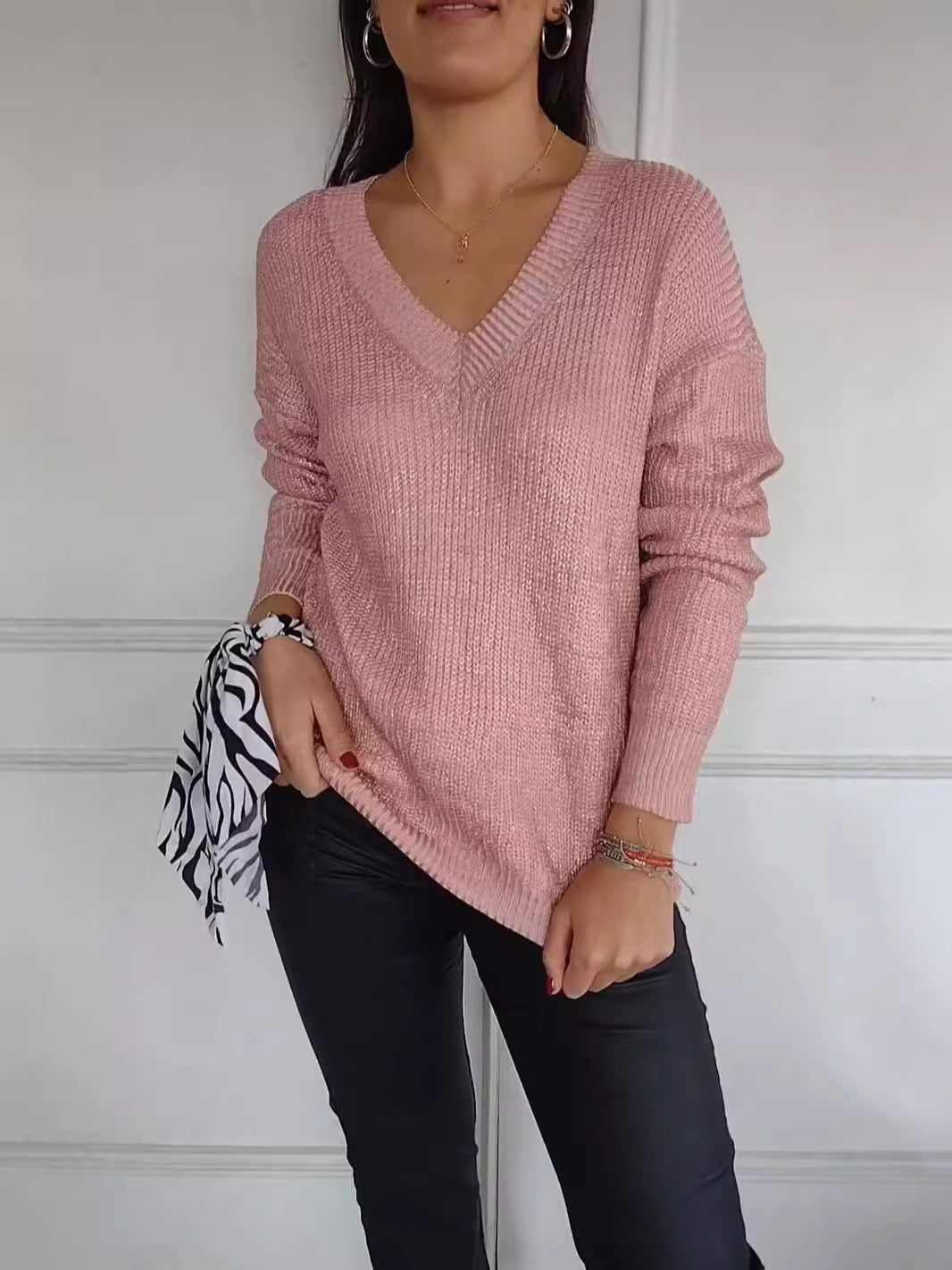 Women's Fashionable Knitted V-neck Bright Silk Pullover