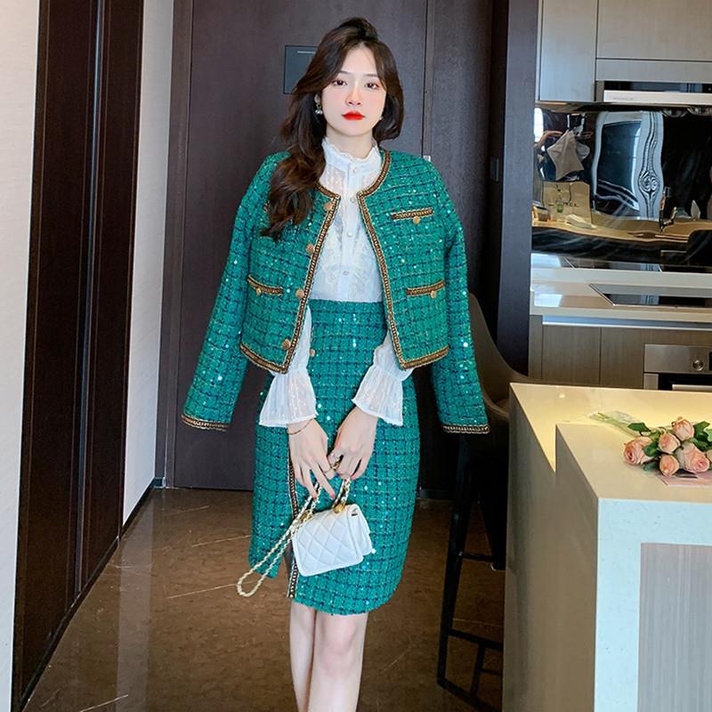 Élégant manteau en tweed vert, tailleur jupe fourreau irrégulière