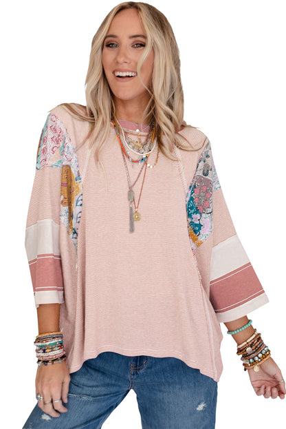 Himmelblaues, gestreiftes und florales Patchwork-Oversize-Top