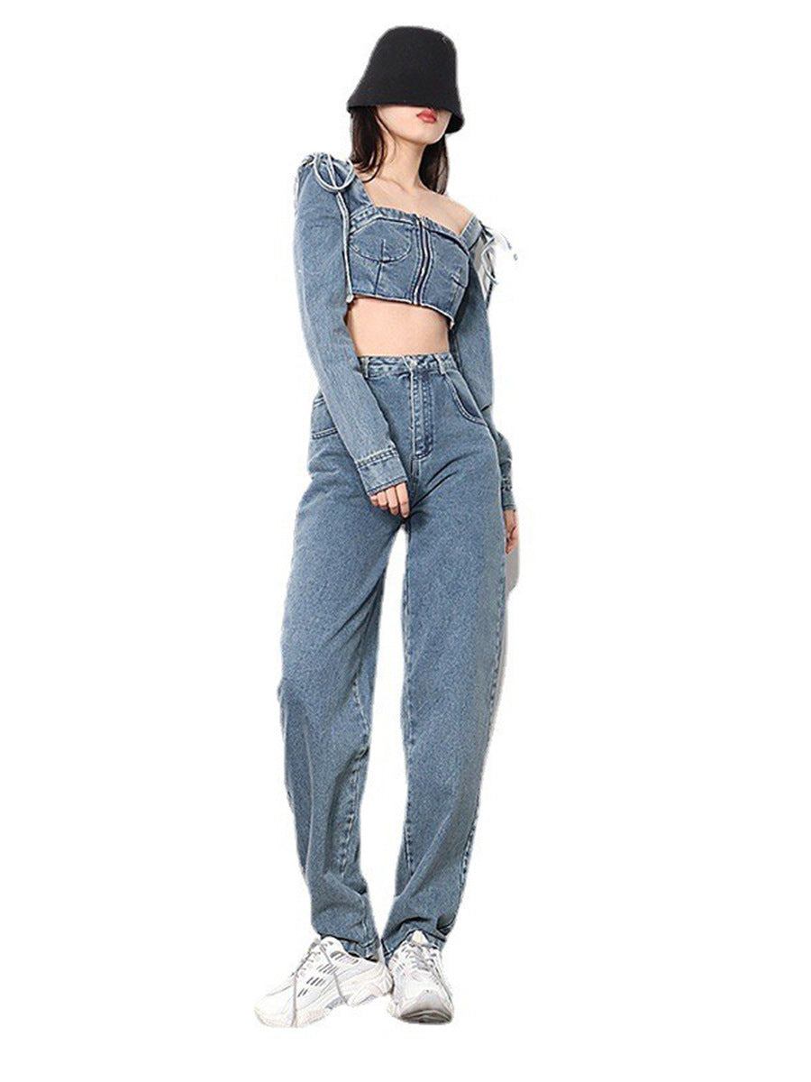 Nahtgebundene Jeans mit hoher Taille und gebundenem Oberteil