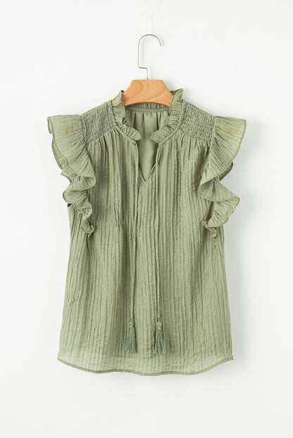 Strukturierte Bluse mit V-Ausschnitt und flatternden Ärmeln in Meadow Mist Green