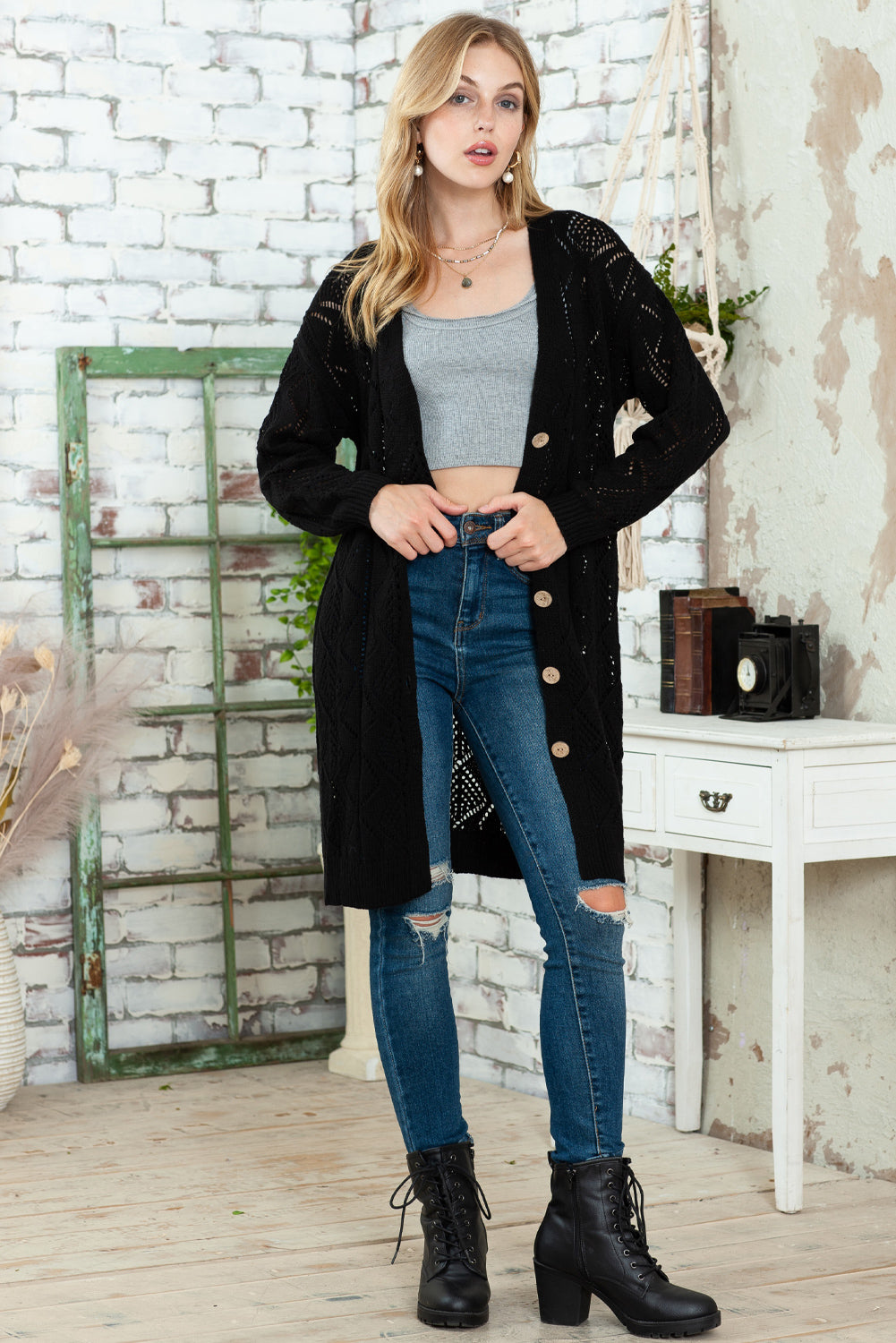 Cardigan long ample boutonné kaki ajouré