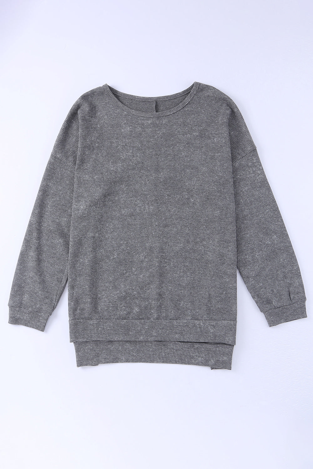 Graues Waffelstrick-Pullover mit seitlichem Schlitz