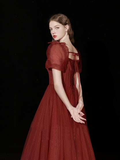 Robe de dîner rouge à manches courtes et bouffantes pour femmes