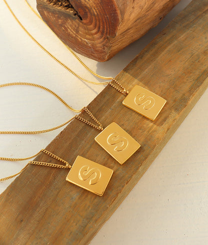 18K gold noble and simple square plate with letter "S" design versatile pendant necklace