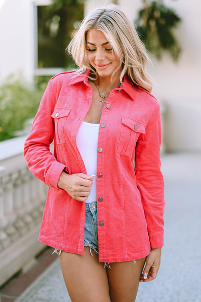 Veste en velours côtelé rose boutonnée avec poche à rabat