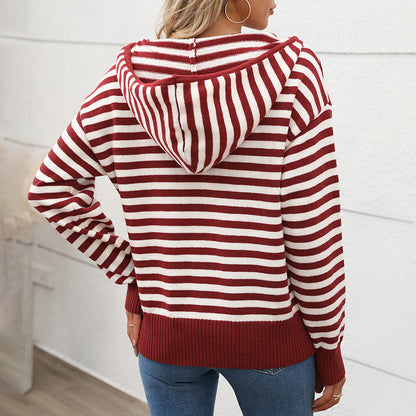 Pull rayé à col en V pour femme