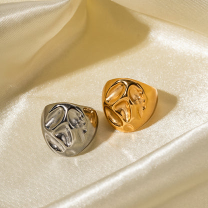 Vielseitiger Ring aus 18-karätigem Gold mit klassischer Mode-Lava-Prägung